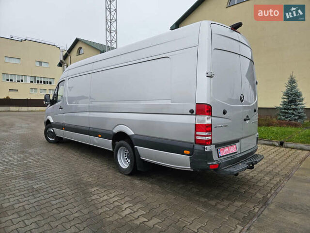 Серый Мерседес Sprinter, объемом двигателя 3 л и пробегом 335 тыс. км за 38499 $, фото 2 на Automoto.ua