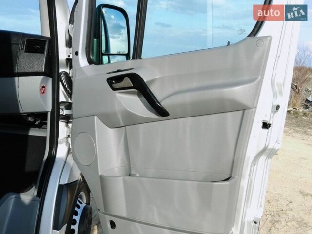 Серый Мерседес Sprinter, объемом двигателя 2.2 л и пробегом 216 тыс. км за 29800 $, фото 29 на Automoto.ua