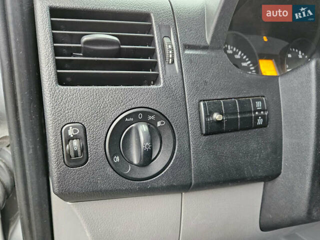 Серый Мерседес Sprinter, объемом двигателя 3 л и пробегом 335 тыс. км за 38499 $, фото 12 на Automoto.ua