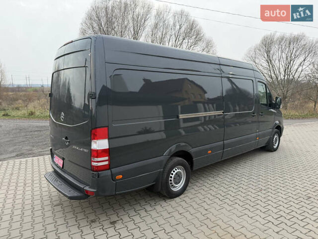 Серый Мерседес Sprinter, объемом двигателя 0 л и пробегом 345 тыс. км за 19200 $, фото 4 на Automoto.ua