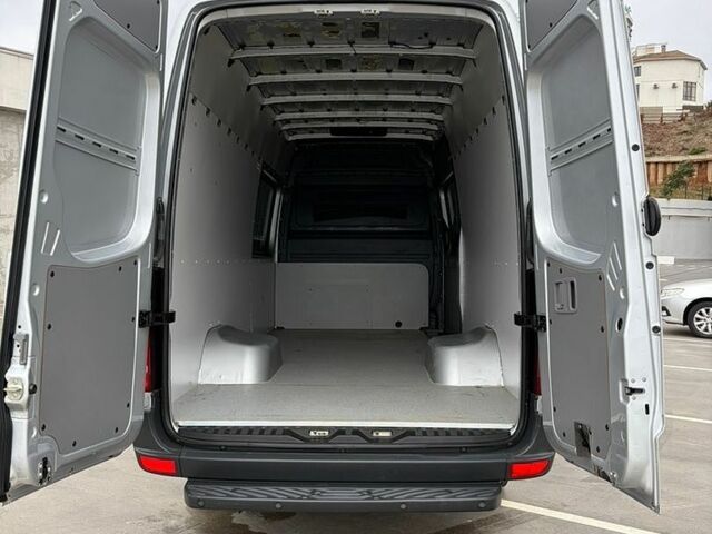 Серый Мерседес Sprinter, объемом двигателя 2.2 л и пробегом 118 тыс. км за 28500 $, фото 67 на Automoto.ua
