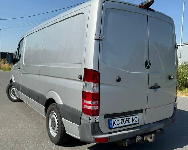 Сірий Мерседес Sprinter, об'ємом двигуна 2.14 л та пробігом 235 тис. км за 17400 $, фото 3 на Automoto.ua