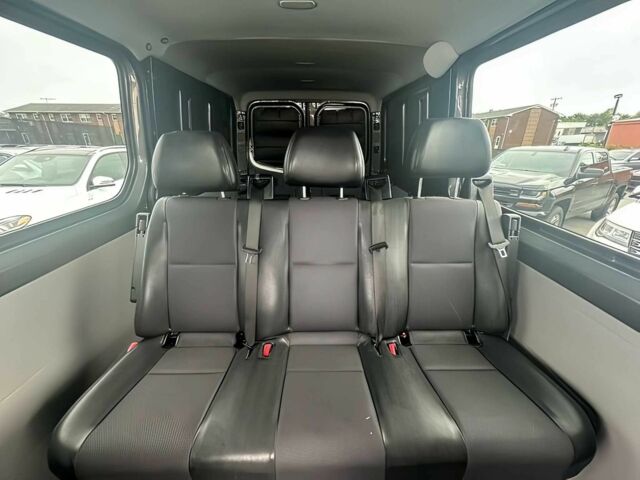 Серый Мерседес Sprinter, объемом двигателя 3 л и пробегом 71 тыс. км за 6800 $, фото 14 на Automoto.ua