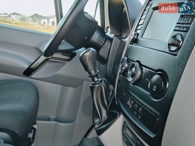 Серый Мерседес Sprinter, объемом двигателя 2.2 л и пробегом 216 тыс. км за 29800 $, фото 25 на Automoto.ua