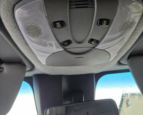 Серый Мерседес Sprinter, объемом двигателя 3 л и пробегом 335 тыс. км за 38499 $, фото 18 на Automoto.ua