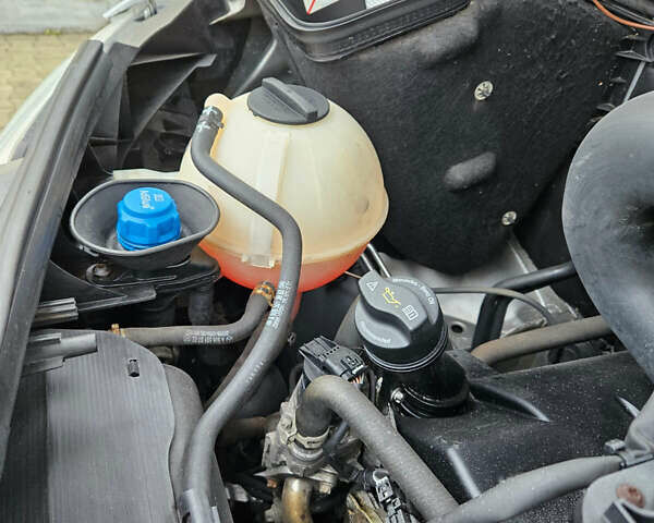 Серый Мерседес Sprinter, объемом двигателя 3 л и пробегом 335 тыс. км за 38499 $, фото 29 на Automoto.ua