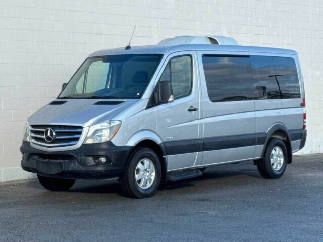 Серый Мерседес Sprinter, объемом двигателя 2.1 л и пробегом 80 тыс. км за 7500 $, фото 2 на Automoto.ua