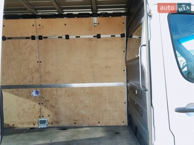 Серый Мерседес Sprinter, объемом двигателя 2.2 л и пробегом 216 тыс. км за 29800 $, фото 37 на Automoto.ua