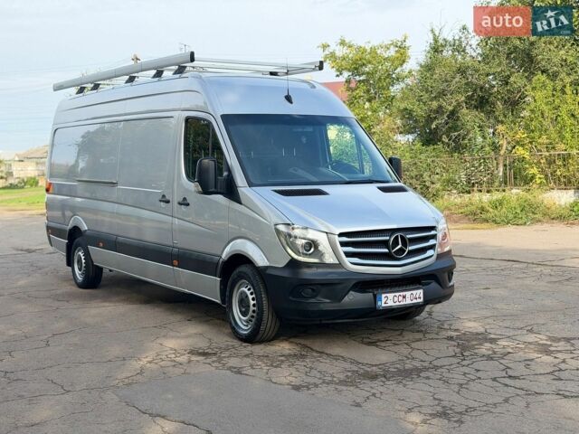 Серый Мерседес Sprinter, объемом двигателя 3 л и пробегом 177 тыс. км за 26500 $, фото 12 на Automoto.ua