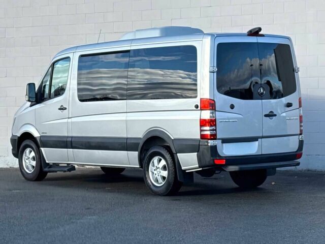 Серый Мерседес Sprinter, объемом двигателя 2.1 л и пробегом 80 тыс. км за 7500 $, фото 4 на Automoto.ua