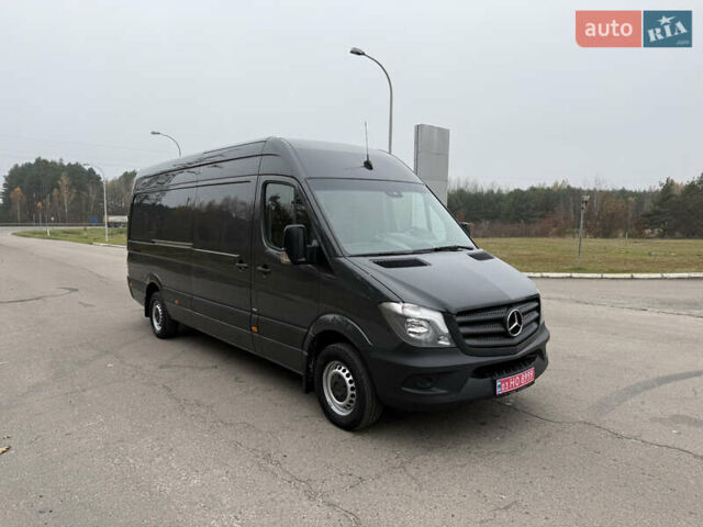Серый Мерседес Sprinter, объемом двигателя 0 л и пробегом 345 тыс. км за 19300 $, фото 8 на Automoto.ua