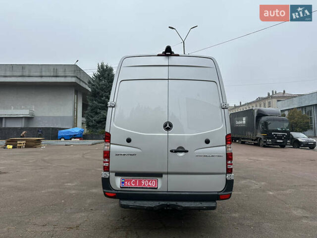 Серый Мерседес Sprinter, объемом двигателя 3 л и пробегом 277 тыс. км за 38800 $, фото 9 на Automoto.ua
