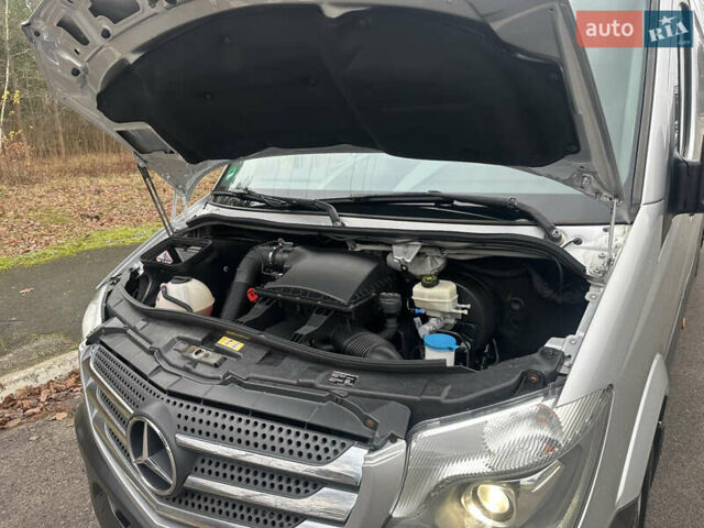 Серый Мерседес Sprinter, объемом двигателя 2.2 л и пробегом 291 тыс. км за 21500 $, фото 30 на Automoto.ua