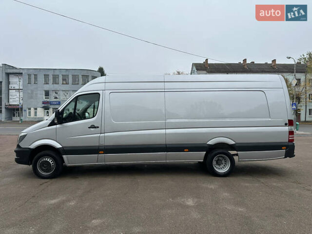 Серый Мерседес Sprinter, объемом двигателя 3 л и пробегом 277 тыс. км за 38800 $, фото 1 на Automoto.ua