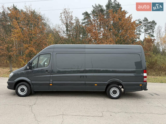 Серый Мерседес Sprinter, объемом двигателя 0 л и пробегом 345 тыс. км за 19300 $, фото 3 на Automoto.ua