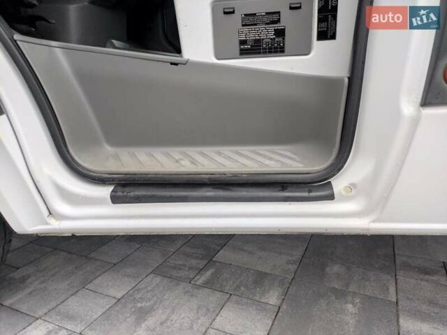 Сірий Мерседес Sprinter, об'ємом двигуна 0 л та пробігом 290 тис. км за 28500 $, фото 25 на Automoto.ua