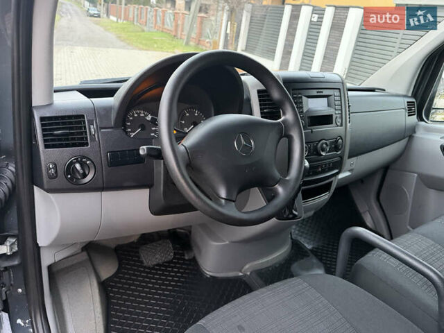 Серый Мерседес Sprinter, объемом двигателя 0 л и пробегом 345 тыс. км за 19200 $, фото 9 на Automoto.ua