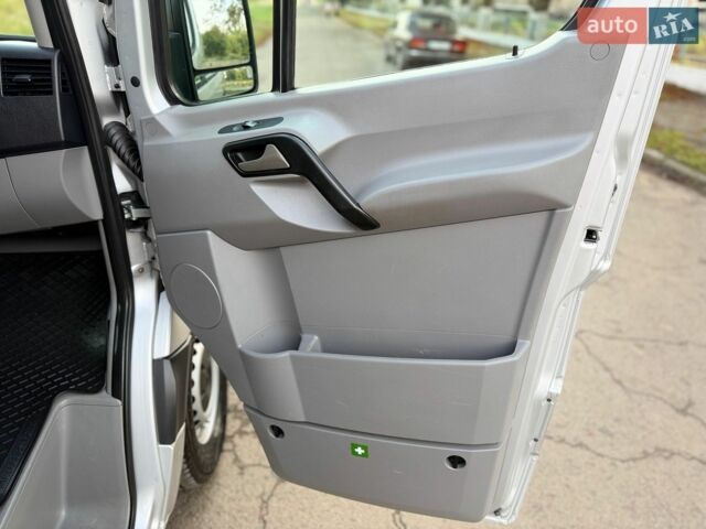 Серый Мерседес Sprinter, объемом двигателя 3 л и пробегом 177 тыс. км за 26500 $, фото 50 на Automoto.ua