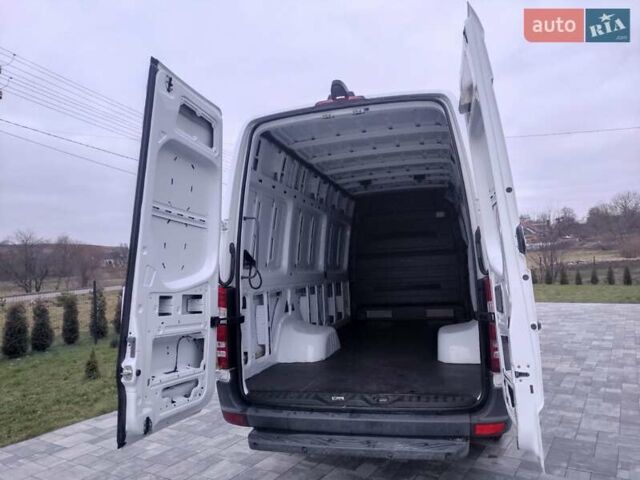 Сірий Мерседес Sprinter, об'ємом двигуна 0 л та пробігом 290 тис. км за 28500 $, фото 48 на Automoto.ua