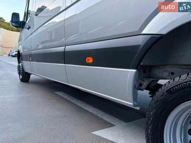 Серый Мерседес Sprinter, объемом двигателя 2.2 л и пробегом 117 тыс. км за 28500 $, фото 9 на Automoto.ua