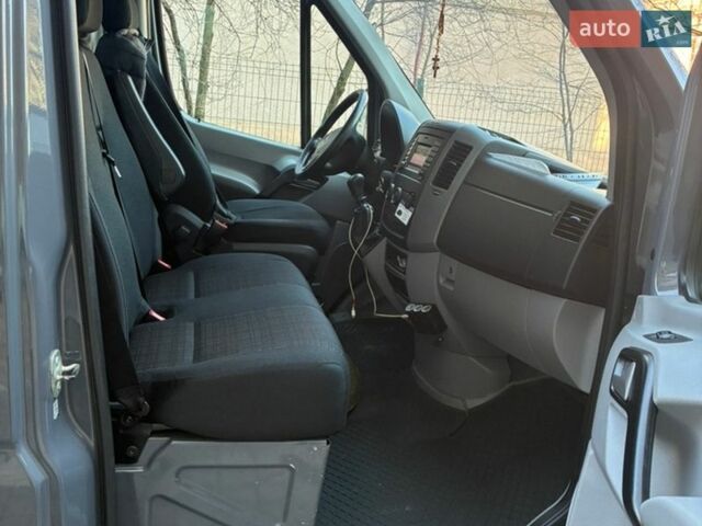 Серый Мерседес Sprinter, объемом двигателя 2.14 л и пробегом 243 тыс. км за 23700 $, фото 6 на Automoto.ua