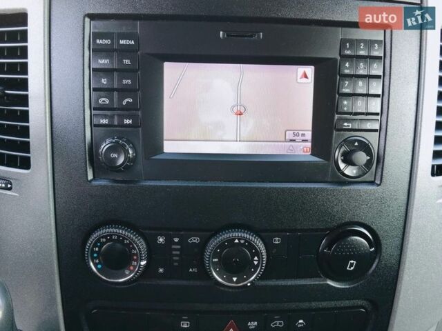 Серый Мерседес Sprinter, объемом двигателя 2.2 л и пробегом 216 тыс. км за 29800 $, фото 20 на Automoto.ua