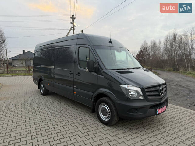 Серый Мерседес Sprinter, объемом двигателя 0 л и пробегом 345 тыс. км за 19200 $, фото 1 на Automoto.ua