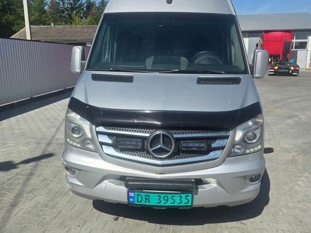 Серый Мерседес Sprinter, объемом двигателя 2.2 л и пробегом 413 тыс. км за 16500 $, фото 3 на Automoto.ua