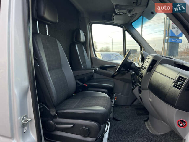 Серый Мерседес Sprinter, объемом двигателя 2.2 л и пробегом 229 тыс. км за 23990 $, фото 25 на Automoto.ua