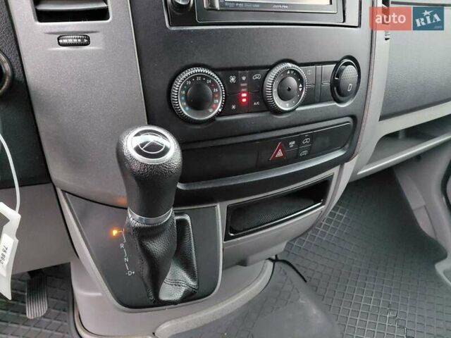 Сірий Мерседес Sprinter, об'ємом двигуна 3 л та пробігом 426 тис. км за 32000 $, фото 11 на Automoto.ua