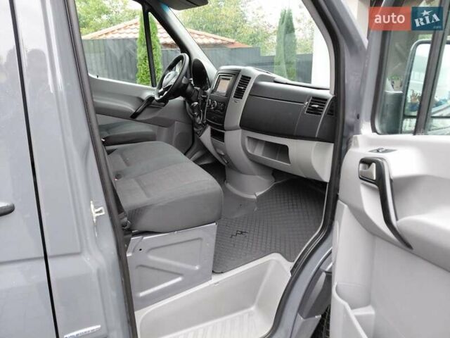 Сірий Мерседес Sprinter, об'ємом двигуна 3 л та пробігом 426 тис. км за 32000 $, фото 15 на Automoto.ua