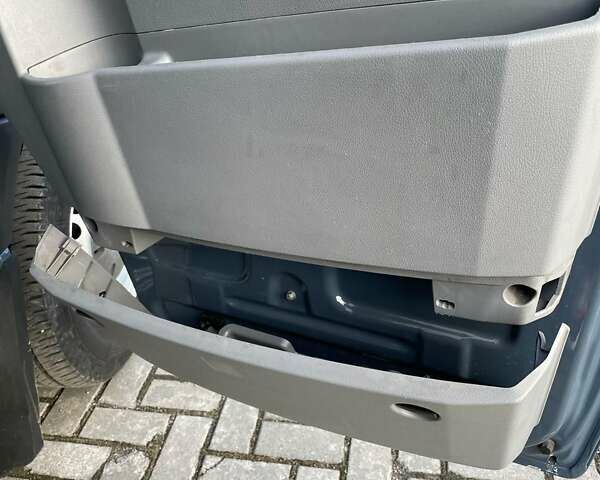 Сірий Мерседес Sprinter, об'ємом двигуна 3 л та пробігом 80 тис. км за 25650 $, фото 28 на Automoto.ua