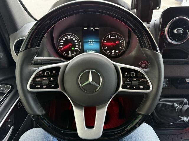 Сірий Мерседес Sprinter, об'ємом двигуна 3 л та пробігом 350 тис. км за 68799 $, фото 6 на Automoto.ua