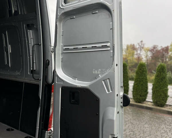 Серый Мерседес Sprinter, объемом двигателя 3 л и пробегом 100 тыс. км за 46500 $, фото 34 на Automoto.ua