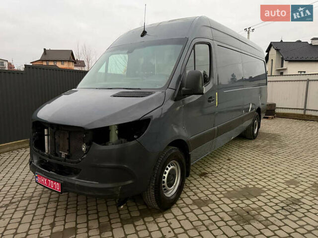 Серый Мерседес Sprinter, объемом двигателя 3 л и пробегом 164 тыс. км за 22500 $, фото 1 на Automoto.ua