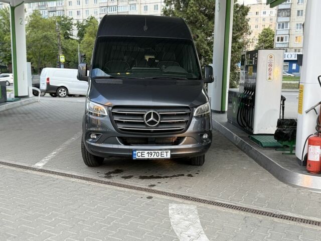 Сірий Мерседес Sprinter, об'ємом двигуна 3 л та пробігом 350 тис. км за 68799 $, фото 1 на Automoto.ua