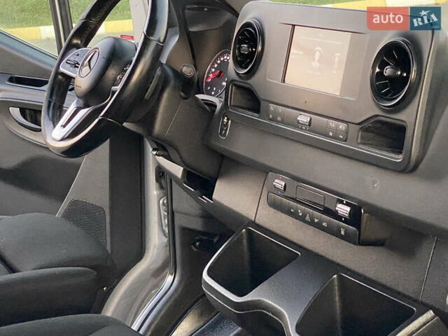 Серый Мерседес Sprinter, объемом двигателя 2.2 л и пробегом 290 тыс. км за 28900 $, фото 32 на Automoto.ua