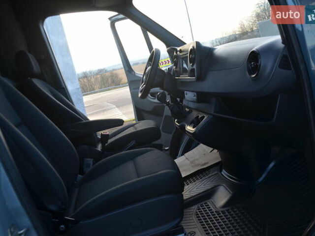 Серый Мерседес Sprinter, объемом двигателя 2.2 л и пробегом 383 тыс. км за 23150 $, фото 45 на Automoto.ua