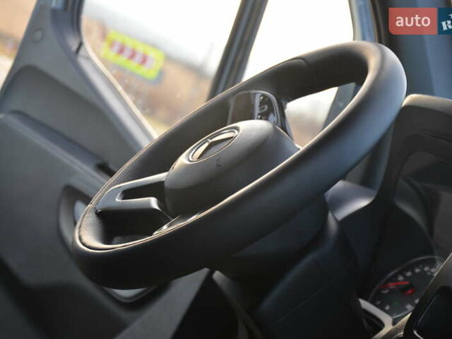 Серый Мерседес Sprinter, объемом двигателя 2.2 л и пробегом 383 тыс. км за 23150 $, фото 53 на Automoto.ua