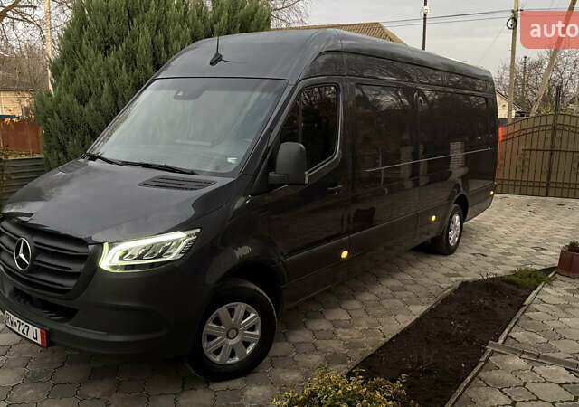 Серый Мерседес Sprinter, объемом двигателя 2.14 л и пробегом 217 тыс. км за 40533 $, фото 8 на Automoto.ua