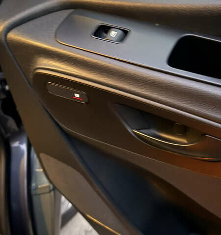 Серый Мерседес Sprinter, объемом двигателя 2.14 л и пробегом 217 тыс. км за 40533 $, фото 13 на Automoto.ua