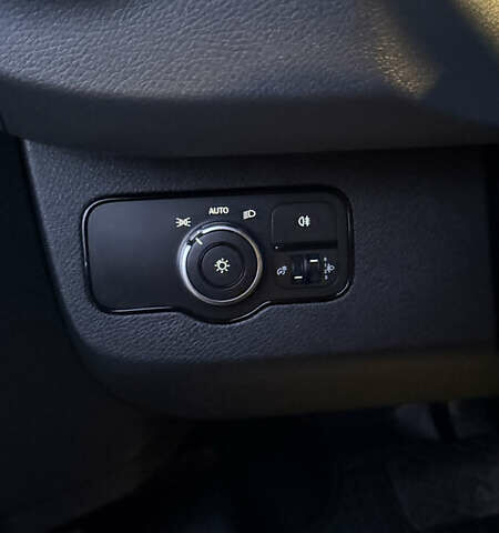 Серый Мерседес Sprinter, объемом двигателя 2.14 л и пробегом 217 тыс. км за 40533 $, фото 16 на Automoto.ua