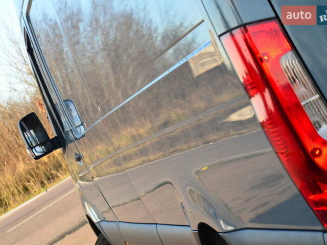 Серый Мерседес Sprinter, объемом двигателя 2.2 л и пробегом 383 тыс. км за 23150 $, фото 29 на Automoto.ua