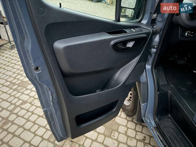 Серый Мерседес Sprinter, объемом двигателя 3 л и пробегом 164 тыс. км за 22500 $, фото 16 на Automoto.ua