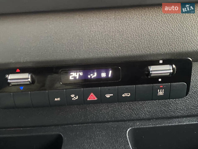 Серый Мерседес Sprinter, объемом двигателя 2.2 л и пробегом 290 тыс. км за 28900 $, фото 40 на Automoto.ua