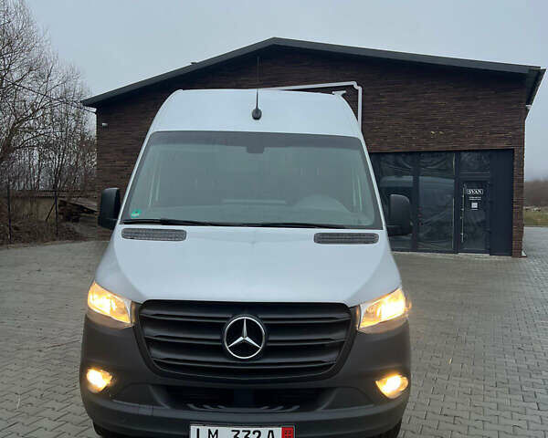 Сірий Мерседес Sprinter, об'ємом двигуна 2.14 л та пробігом 295 тис. км за 29984 $, фото 4 на Automoto.ua
