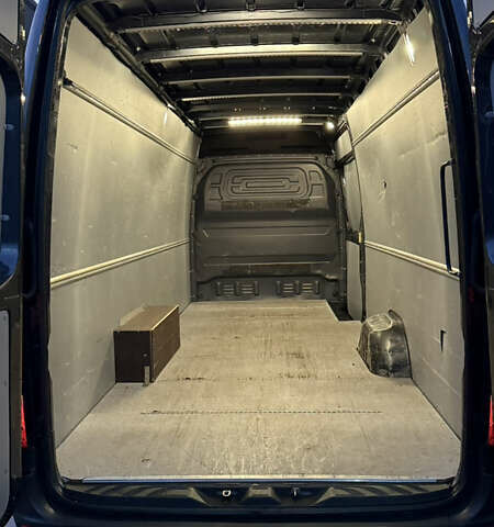 Серый Мерседес Sprinter, объемом двигателя 2.14 л и пробегом 217 тыс. км за 40533 $, фото 21 на Automoto.ua