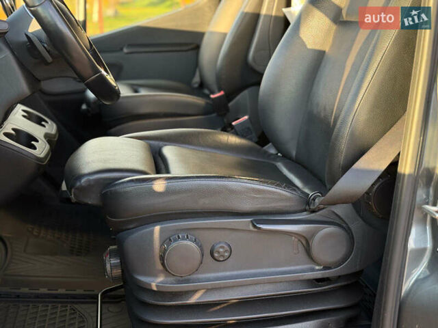 Серый Мерседес Sprinter, объемом двигателя 3 л и пробегом 202 тыс. км за 54990 $, фото 14 на Automoto.ua
