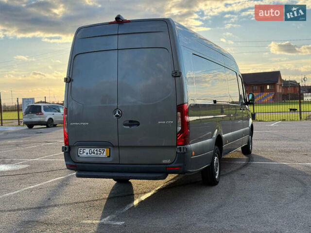 Серый Мерседес Sprinter, объемом двигателя 3 л и пробегом 202 тыс. км за 54990 $, фото 5 на Automoto.ua