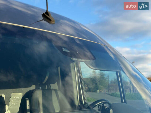 Серый Мерседес Sprinter, объемом двигателя 3 л и пробегом 202 тыс. км за 54990 $, фото 9 на Automoto.ua